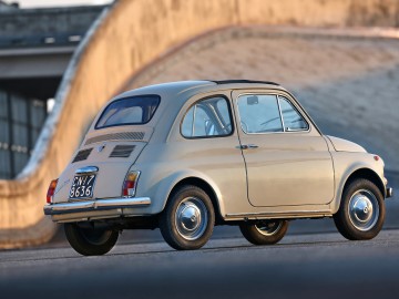 Fiat 500 na wystawie w MoMA